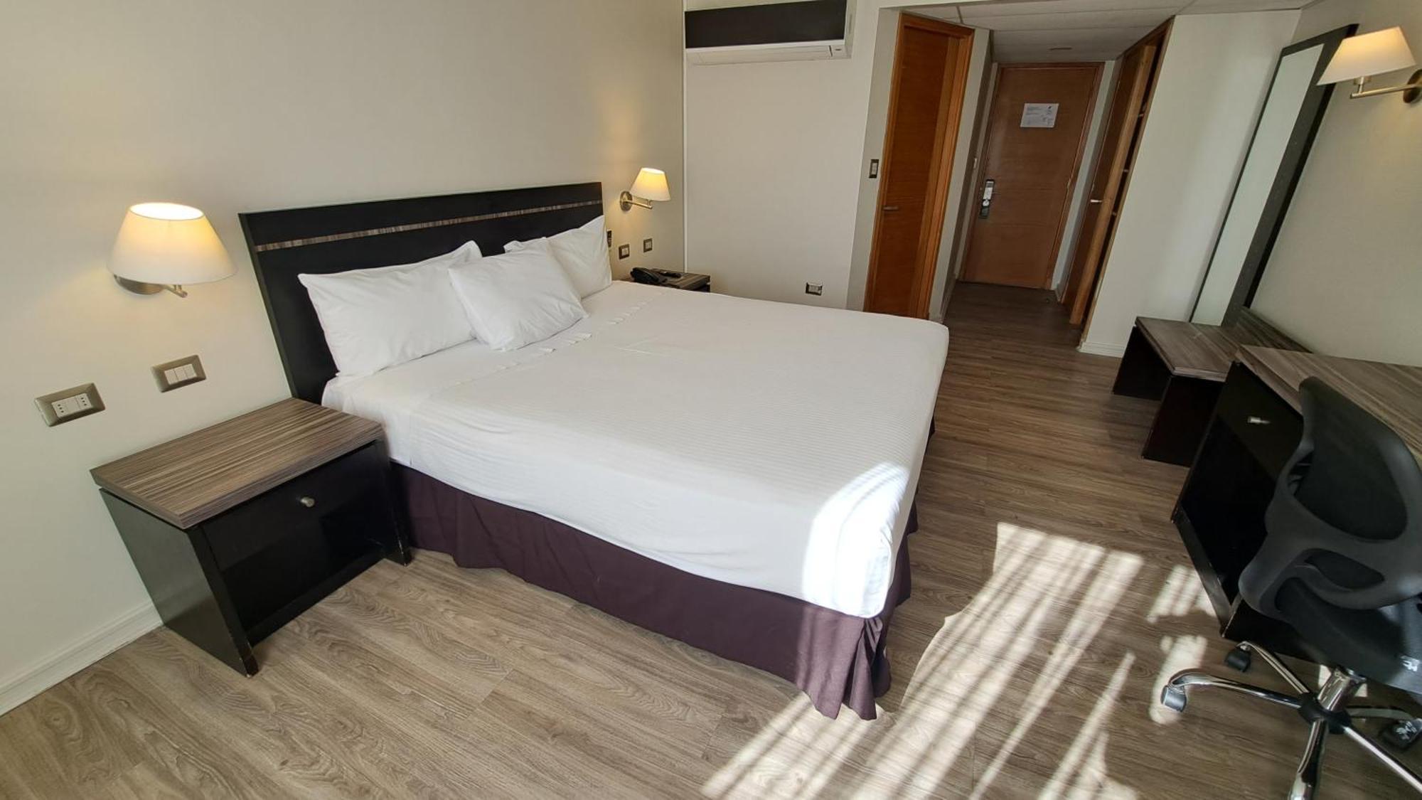Hotel Diego De Almagro ลาเซเรนา ภายนอก รูปภาพ
